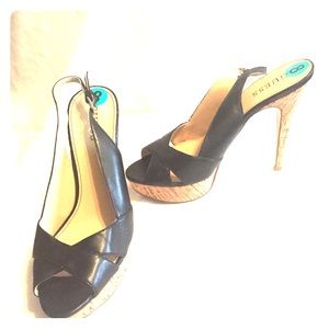 Guess size 8 black shoes